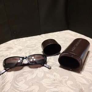 🕶️🖤🕶️Fabulous Designer Italian Brand High Quality Black RX Sun Glasses & Case